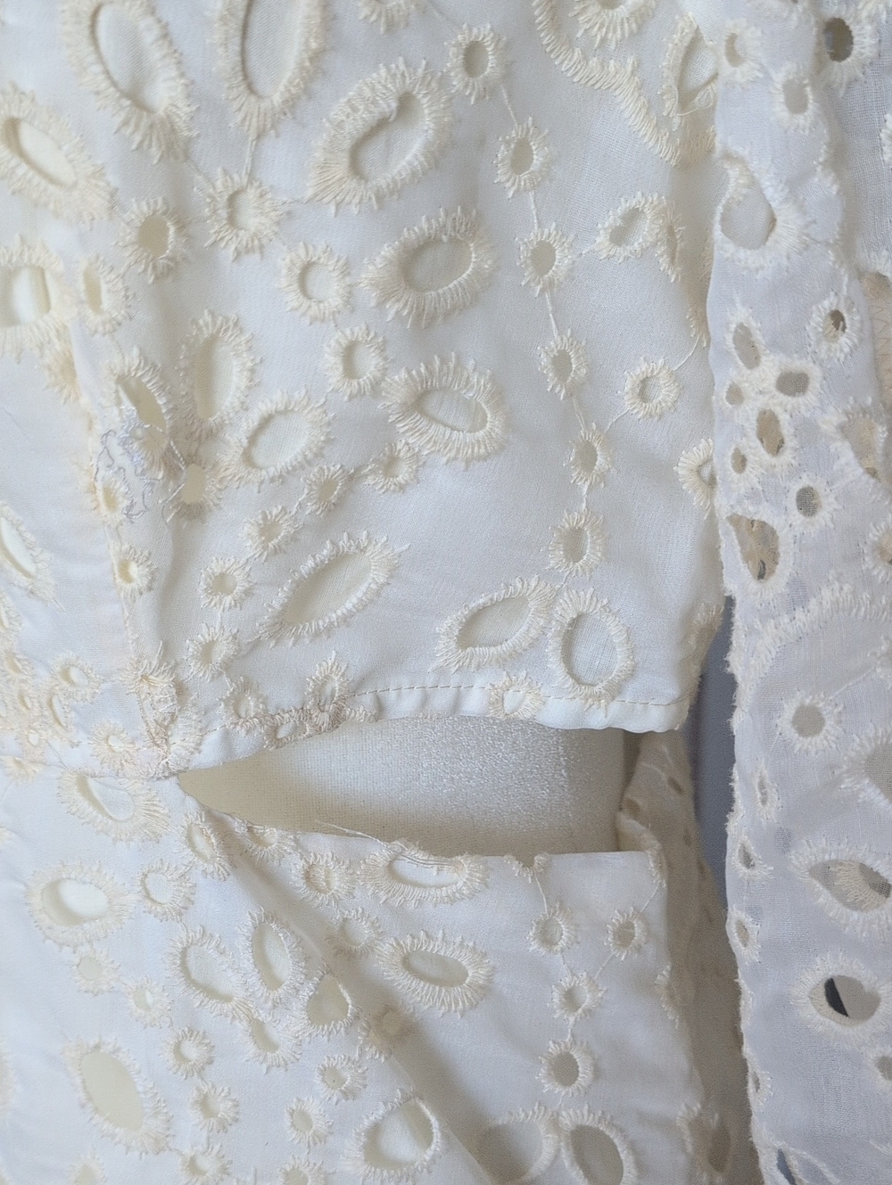 NWT Avantlook Ivory Cotton Eyelet Cut Out dress Small - Picture 7 of 13